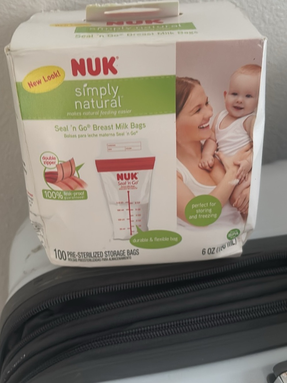 NUK Simply Natural Seal 'n Go Breast Milk Storage Bags - White & Green